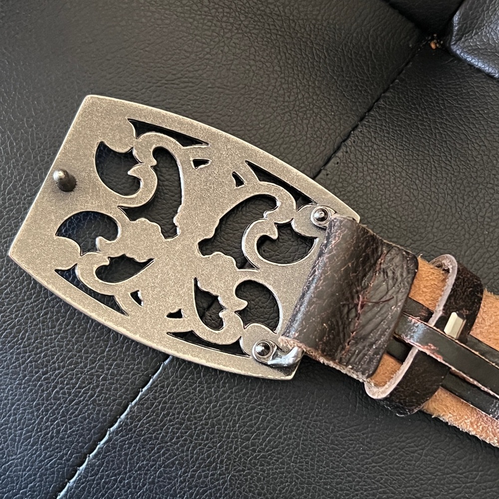 Vintage leather rhinestone cross buckle belt - Picture 3 of 9